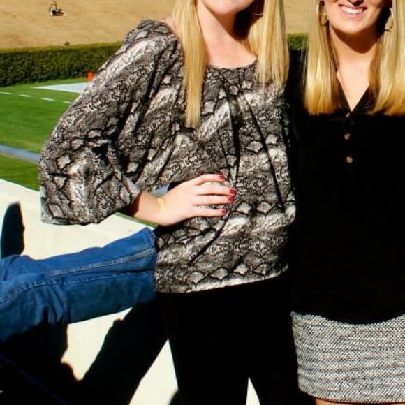 Gray snakeskin print blouse - Picture 1 of 4